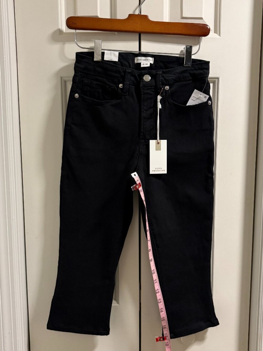 NWT Good American Good Capri Denim Mid-Rise Skinny Jeans 6 Black (runs small)